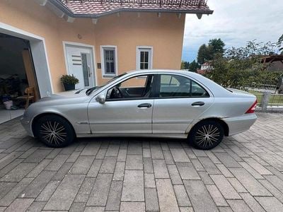 Mercedes C180
