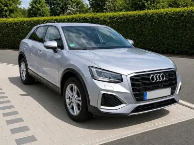 Gebraucht Audi Q2 Advanced 150 PS (110 kW) 2025 Silber SUV