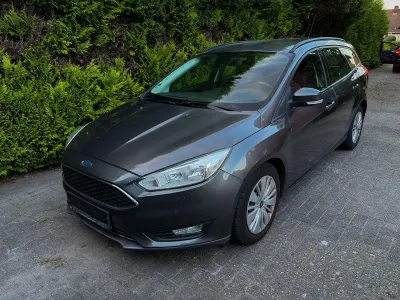 Gebraucht Ford Focus Business Edition 125 PS (91 kW) 2016 Grau Limousine