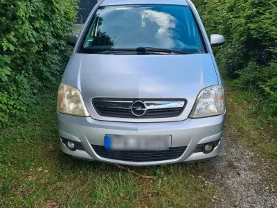 Gebraucht Opel Meriva 101 PS (74 kW) 2007 Silber Van / Kleinbus
