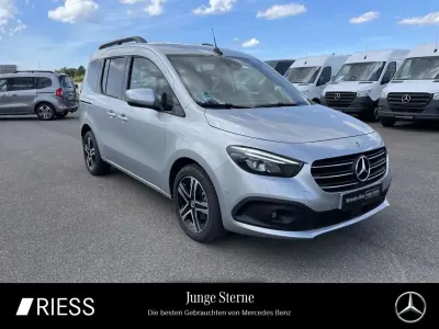 Gebraucht Mercedes T180 Progressive 116 PS (85 kW) 2025 Silber Van / Kleinbus