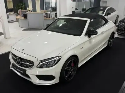 Używany Mercedes C43 AMG AMG 390 KM (286 kW) 2018 Biały Kabriolet