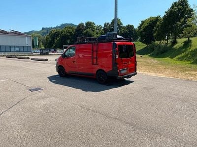 Gebraucht Opel Vivaro 120 PS (88 kW) 2015 Rot Van / Kleinbus