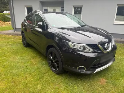 Gebraucht Nissan Qashqai Black Edition 131 PS (96 kW) 2017 Schwarz SUV
