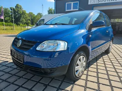 Gebraucht VW Fox 54 PS (39 kW) 2007 Blau Kleinwagen