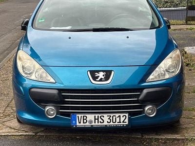 Gebraucht Peugeot 307 CC Tendance 140 PS (102 kW) 2005 Blau Cabrio