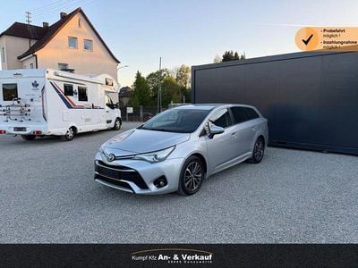 Usata Toyota Avensis Edition-S 143 CV (105 kW) 2016 Argento Berlina