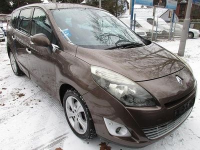 Gebraucht Renault Scénic III Dynamique 131 PS (96 kW) 2012 Braun Van / Kleinbus