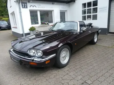 Używany Jaguar XJS 302 KM (222 kW) 1993 Czarny Kabriolet