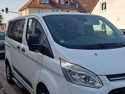 Gebraucht Ford Tourneo 131 PS (96 kW) 2017 Weiß Van / Kleinbus