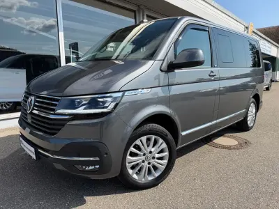 Gebraucht VW Multivan 150 PS (110 kW) 2021 Grau Van / Kleinbus