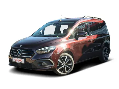 Gebraucht Mercedes T180 Style 116 PS (85 kW) 2023 Rot Van / Kleinbus