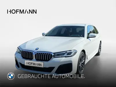Gebraucht BMW 520 M Sport 190 PS (139 kW) 2023 Weiß Limousine