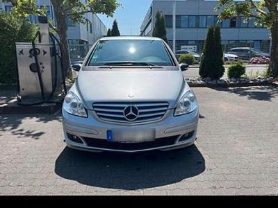 Gebraucht Mercedes B180 109 PS (80 kW) 2007 Silber Van / Kleinbus