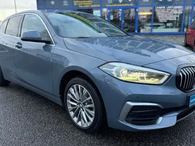 Brugt BMW 120 Luxury Line 190 HK (139 kW) 2022 Grå Hatchback