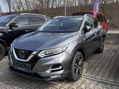 Gebraucht Nissan Qashqai 163 PS (119 kW) 2018 Grau SUV