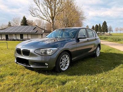 Gebraucht BMW 116 Sport Line 136 PS (100 kW) 2014 Silber Kleinwagen