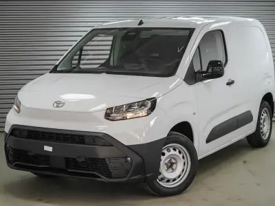 Neu Toyota Proace City City 131 PS (96 kW) 2026 Weiãÿ uni () Van / Kleinbus