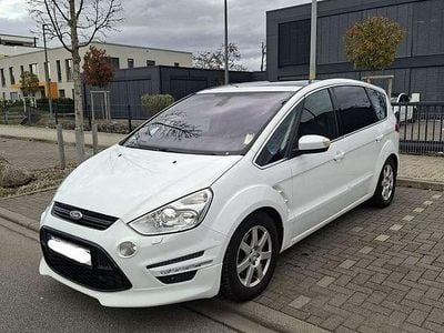 Usata Ford S-MAX Titanium 140 CV (102 kW) 2010 Bianco Monovolume