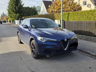 Blau Gebraucht 2020 Alfa Romeo Stelvio Super SUV | 23.800 € (Fairer Preis)