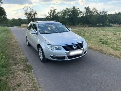 Gebraucht VW Passat Comfortline 122 PS (89 kW) 2010 Grau Limousine
