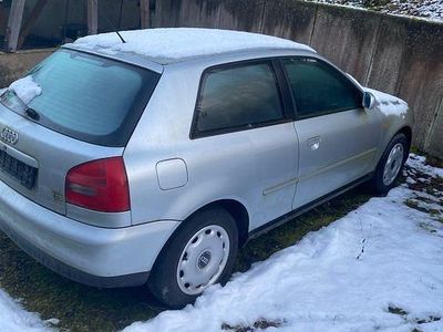 Gebraucht Audi A3 Ambiente 101 PS (74 kW) 1997 Blau Kleinwagen