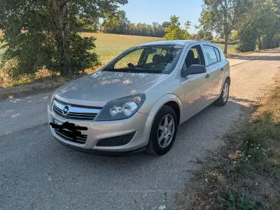 Gebraucht Opel Astra Edition 90 PS (66 kW) 2009 Grau Limousine