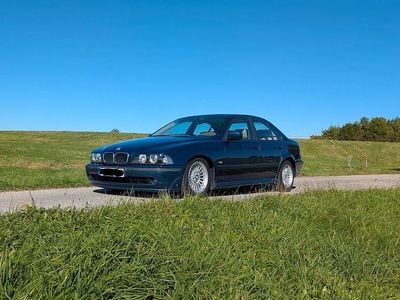 BMW 523