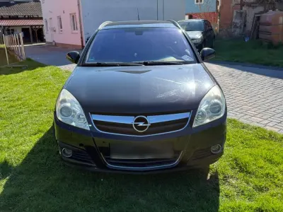 Gebraucht Opel Signum 159 PS (116 kW) 2007 Schwarz Kleinwagen