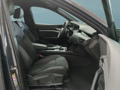 Gebraucht Audi Q8 Sportback e-tron 300 kW (408 PS) 2024 Grau SUV