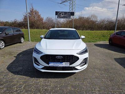 Second-hand Ford Focus ST-Line X 155 CP (114 kW) 2023 Alb Berlinǎ