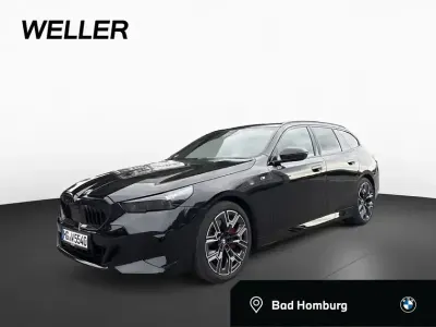 Gebraucht BMW 540 Sport Line 303 PS (222 kW) 2025 Saphirschwarz metallic (schwarz) Kombi