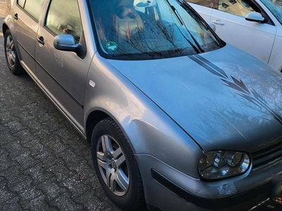 Gebraucht VW Golf IV 102 PS (75 kW) 2002 Silber Kleinwagen