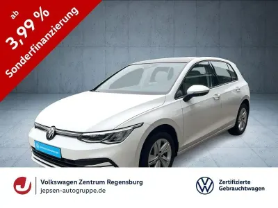 Second-hand VW Golf VIII R 131 CP (96 kW) 2023 Alb Berlinǎ