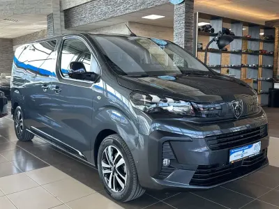 Gebraucht Peugeot Traveller Allure 177 PS (130 kW) 2026 Schwarz Van / Kleinbus