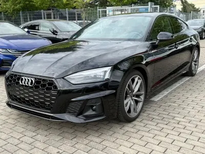 Gebraucht Audi A5 Sportback S-Line 163 PS (119 kW) 2022 Schwarz Kleinwagen