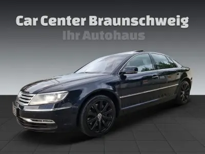 Gebraucht VW Phaeton 239 PS (175 kW) 2011 Blau Limousine