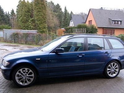 Gebraucht BMW 320 150 PS (110 kW) 2003 Blau Kombi