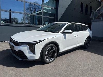 Nouă Kia K4 Spirit 150 CP (110 kW) 2026 Alb Break