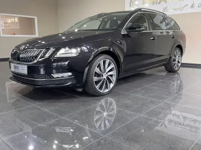 Gebraucht Skoda Octavia LAURIN & KLEMENT 150 PS (110 kW) 2018 Schwarzmagic perleffekt Kombi