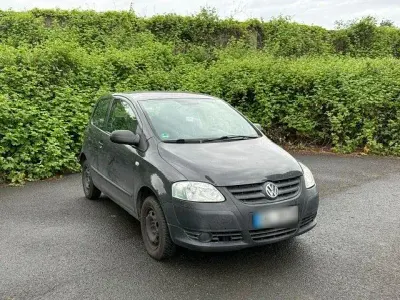 Gebraucht VW Fox 54 PS (39 kW) 2006 Grau Kleinwagen