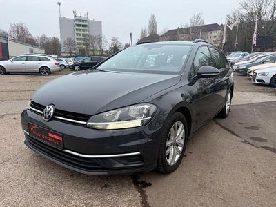 Grau Gebraucht 2019 VW Golf VII Comfortline Kombi | 10.400 € (Guter Preis)