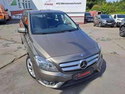 Mercedes B200