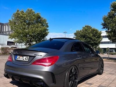 Mercedes CLA45 AMG