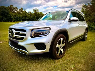 Używany Mercedes GLB250 Progressive 224 KM (164 kW) 2021 Srebrny SUV