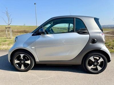 Gebraucht Smart ForTwo Electric Drive Exclusive 60 kW (82 PS) 2021 Silber Coupé