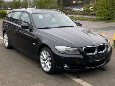 gebraucht BMW 320 d Touring Aut.Navi-Panorama Dach-Xenon-PDC