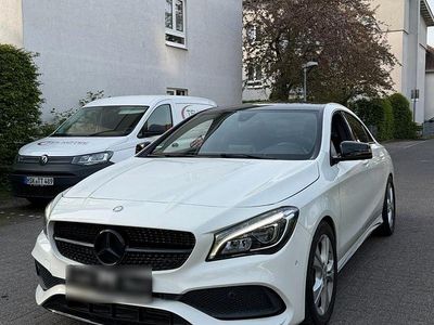 Usata Mercedes CLA220 AMG line 177 CV (130 kW) 2017 Bianco Berlina
