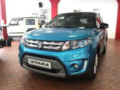 Używany Suzuki Vitara Comfort+ 120 KM (88 kW) 2015 Niebieski SUV