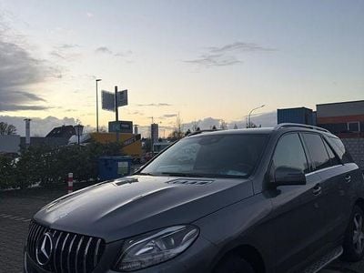 Usata Mercedes 250 204 CV (150 kW) 2016 Grigio SUV